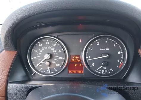 2015 BMW X1 xDrive28I z USA, uszkodzony, nr VIN WBAVL1C58FVY26971